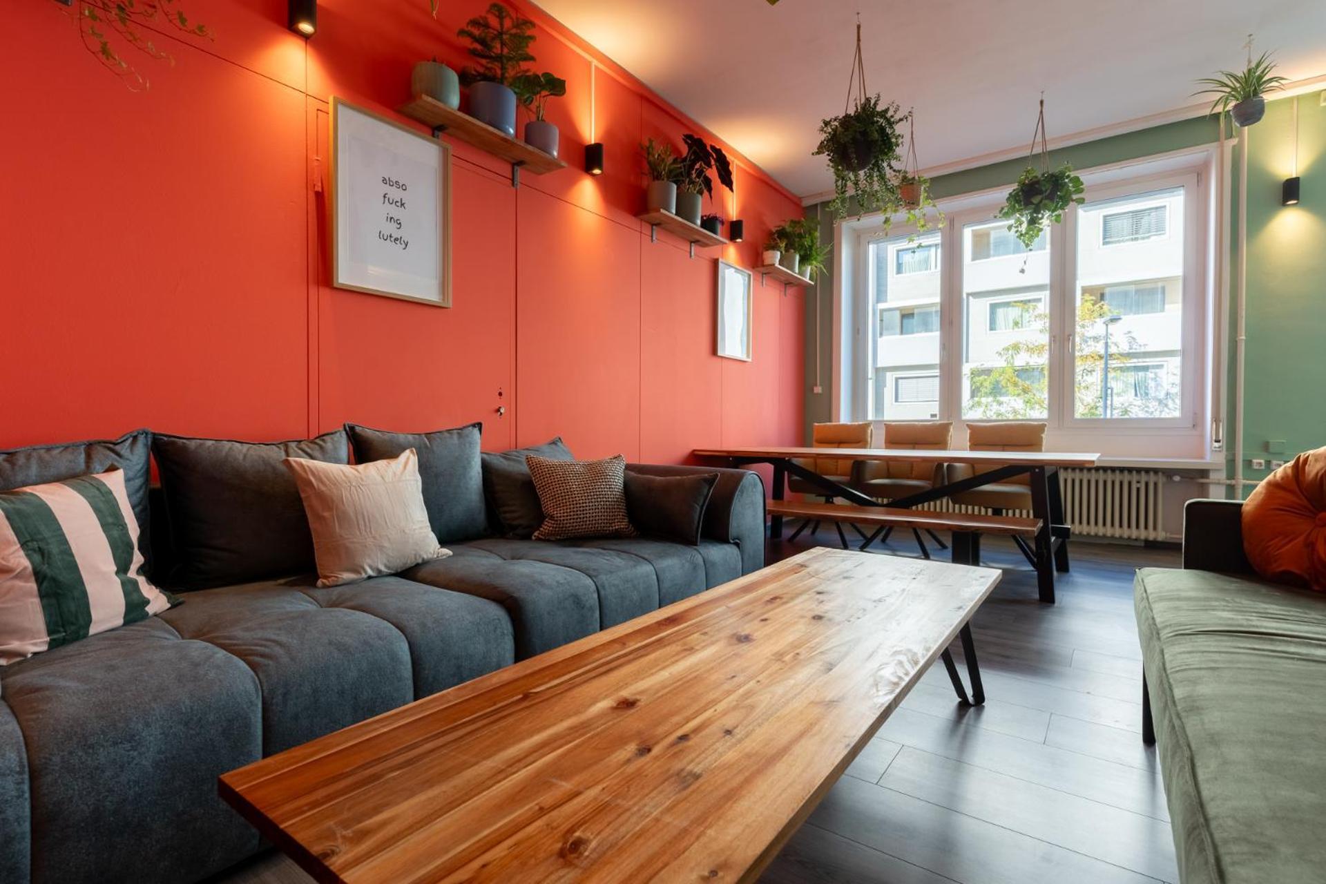 Mue Cubes - Capsule Hotel Basel Exterior photo