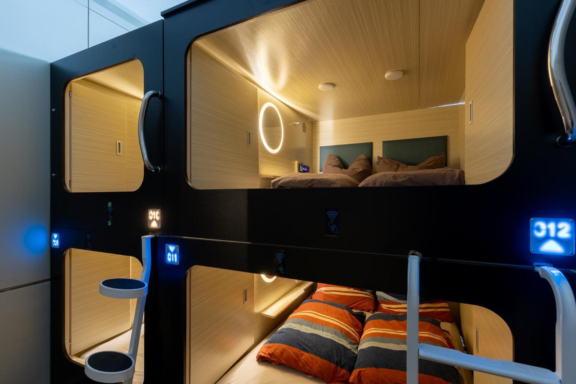 Mue Cubes - Capsule Hotel Basel Exterior photo